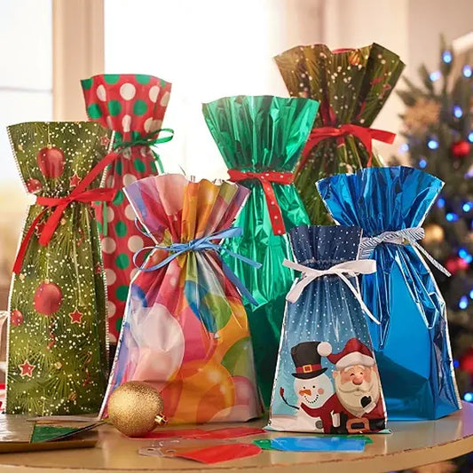 Christmas Gift Bags with Integrated Drawstring and Decorative Tags, Reusable 15-Pack Veldora
