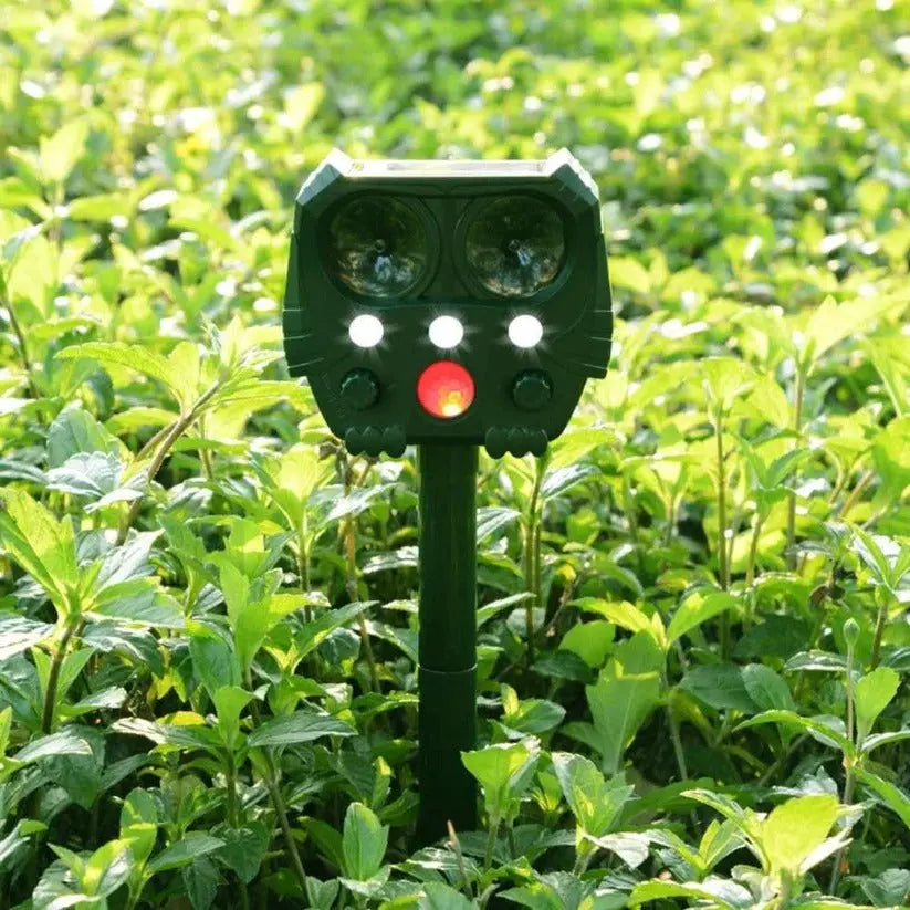 Ultrasonic Animal Repeller with Solar Power and Motion-Activated IR Light, 26-Foot Range Veldora