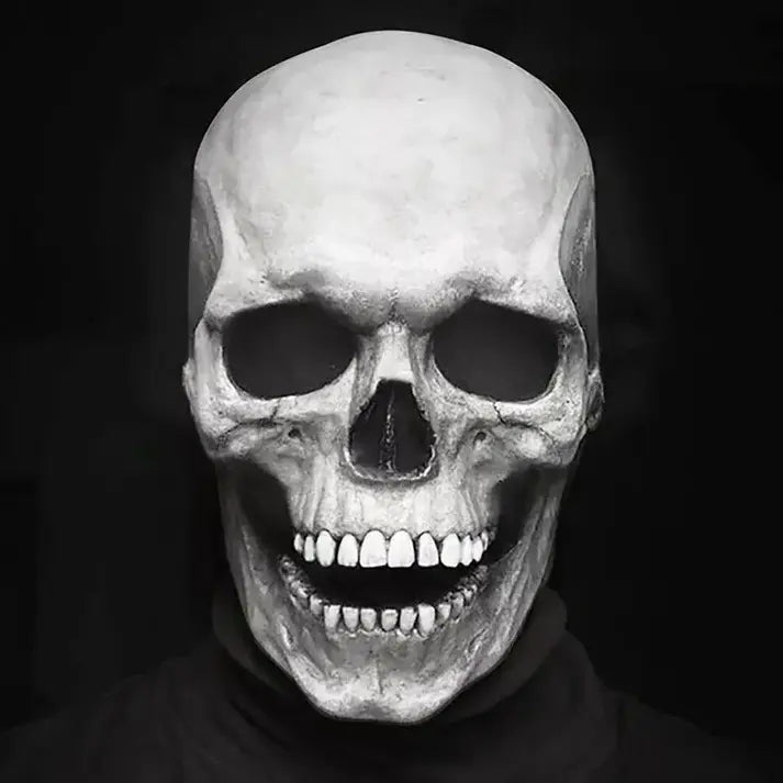 Realistic Skull Mask with Movable Lower Jaw and Full-Head Latex Construction, Unisex Veldora
