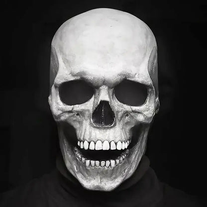 Realistic Skull Mask with Movable Lower Jaw and Full-Head Latex Construction, Unisex Veldora