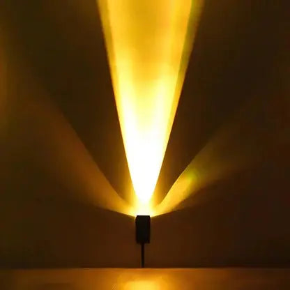 Adjustable Solar LED Spotlight with Zoom Lens and RGB Warm White Light, IP65 Weatherproof Veldora