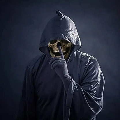 Realistic Skull Mask with Movable Lower Jaw and Full-Head Latex Construction, Unisex Veldora