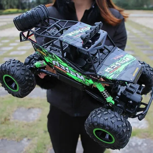 RC Rock Crawler Truck with 4GHz Radio and Shockproof Suspension, 30-Minute Playtime Veldora